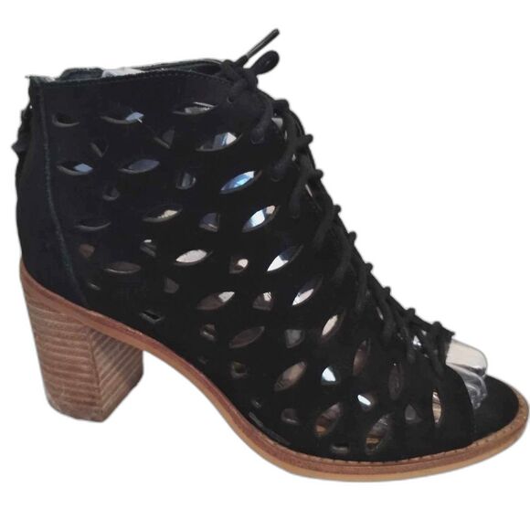 Gianni Bini Black Suede Cutout Lace Up Open Toe Bootie 6 Gorgeous! - Picture 5 of 9